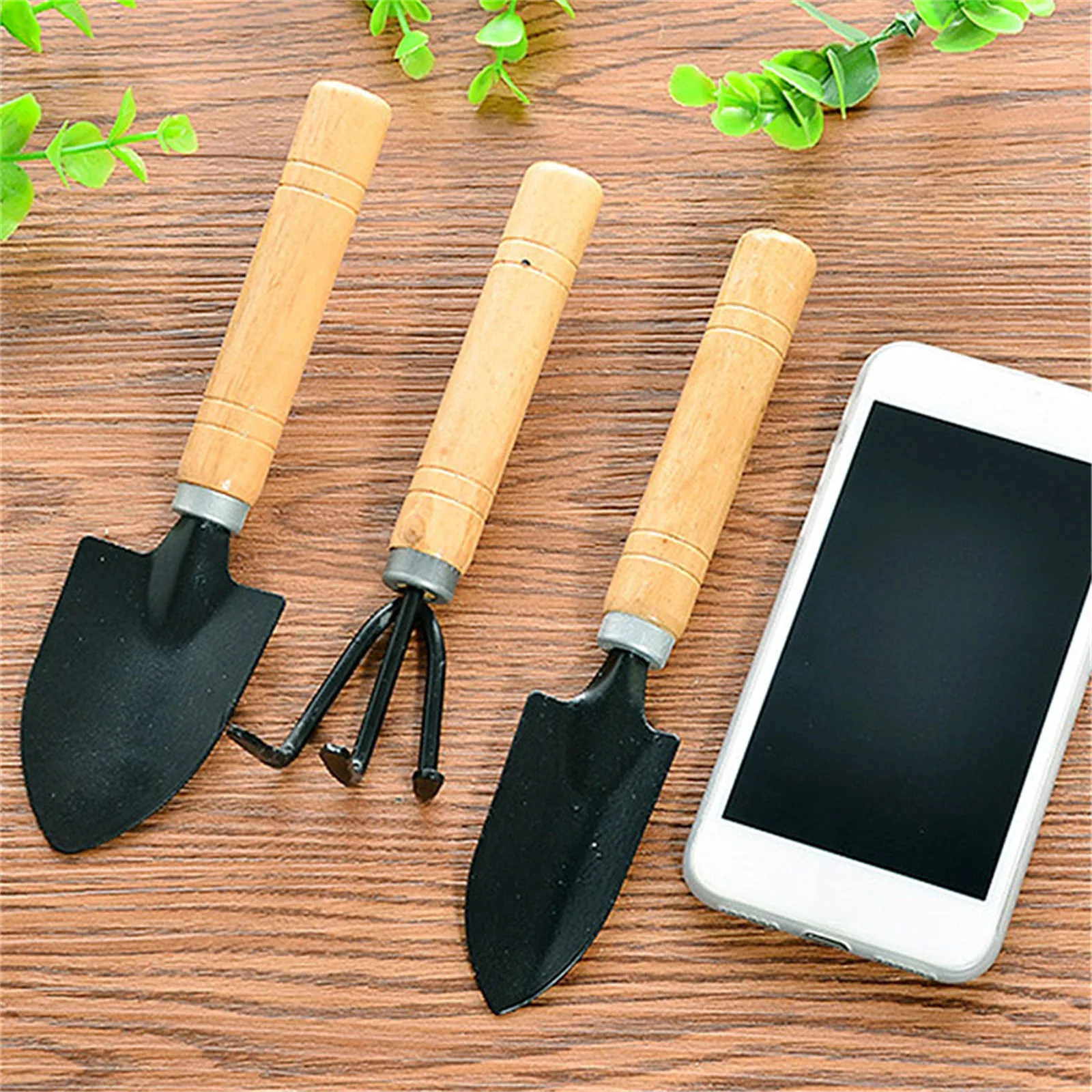مجموعة أدوات حديقة صغيرة مكونة - مراجعة Gardening Tools For Kids وسعره
